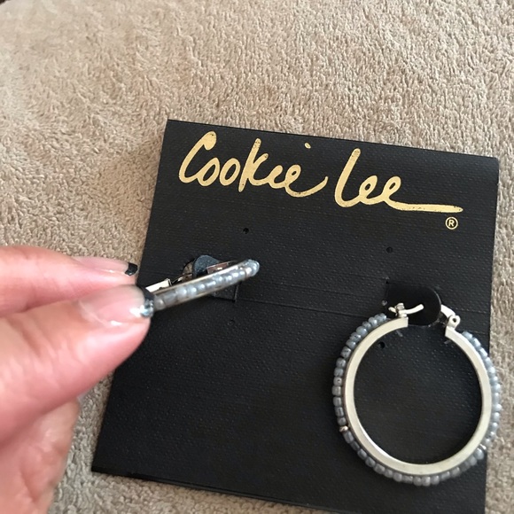 Cookie Lee Earrings - Picture 4 of 6